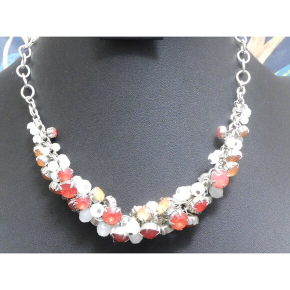 Retro Red And White Gemmed Cluster Necklace - Picture 3 of 3